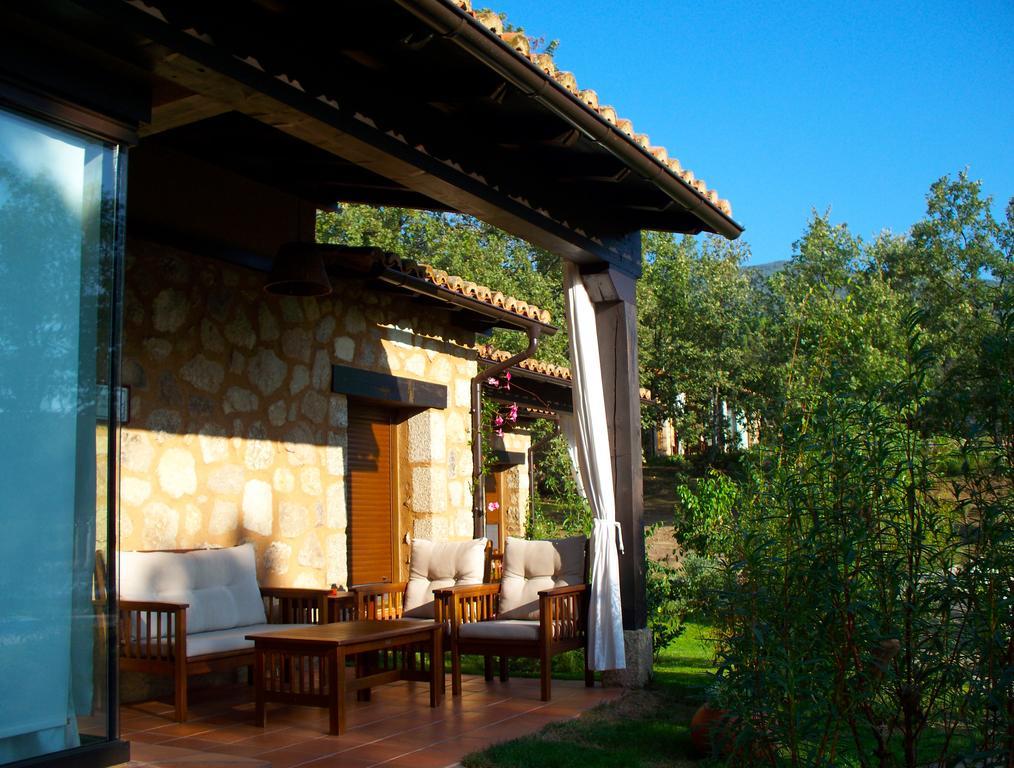 Apartamentos El Roble Valverde de la Vera Екстериор снимка