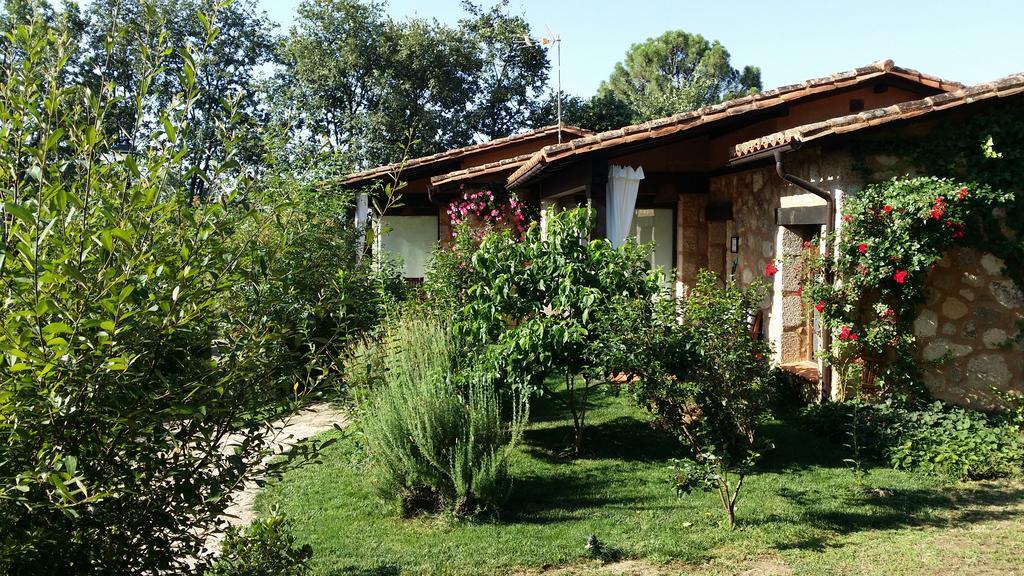 Apartamentos El Roble Valverde de la Vera Екстериор снимка