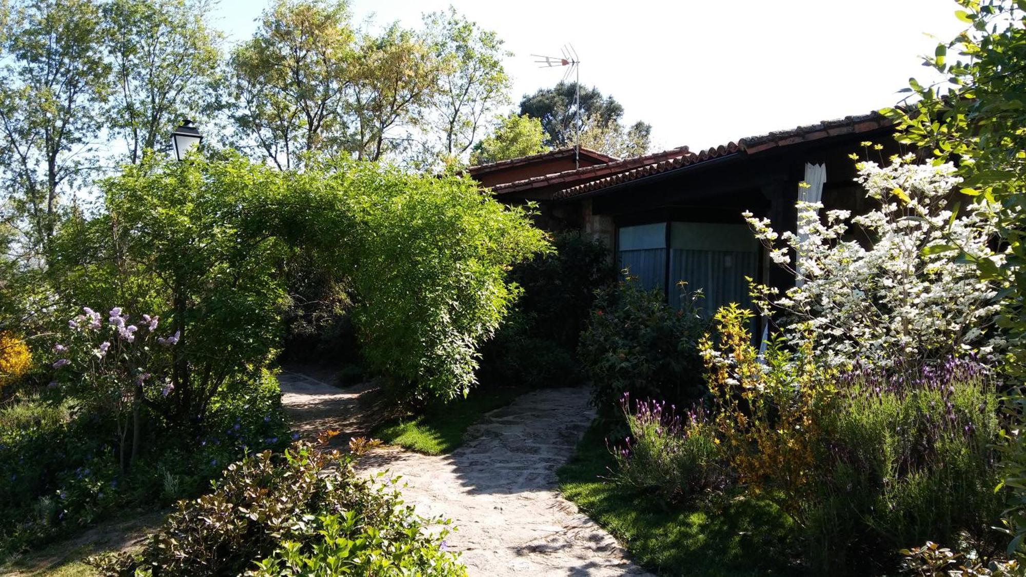 Apartamentos El Roble Valverde de la Vera Екстериор снимка