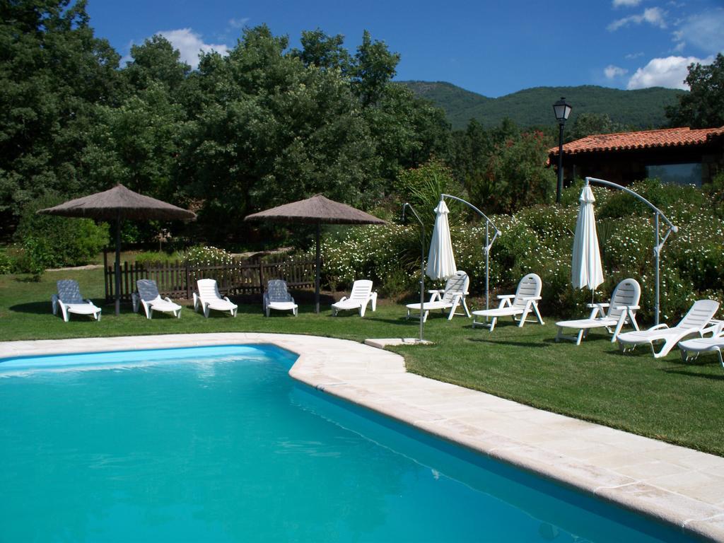 Apartamentos El Roble Valverde de la Vera Екстериор снимка