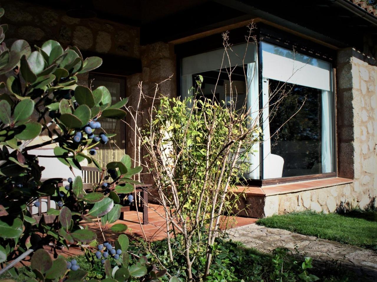 Apartamentos El Roble Valverde de la Vera Екстериор снимка